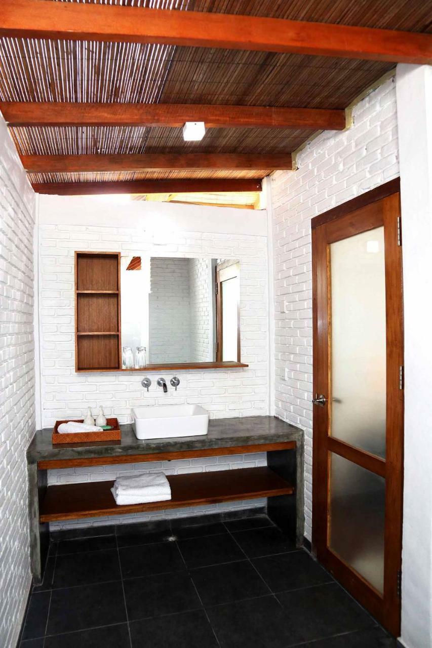 White Sands Beach Resort Lembeh Bitung Extérieur photo